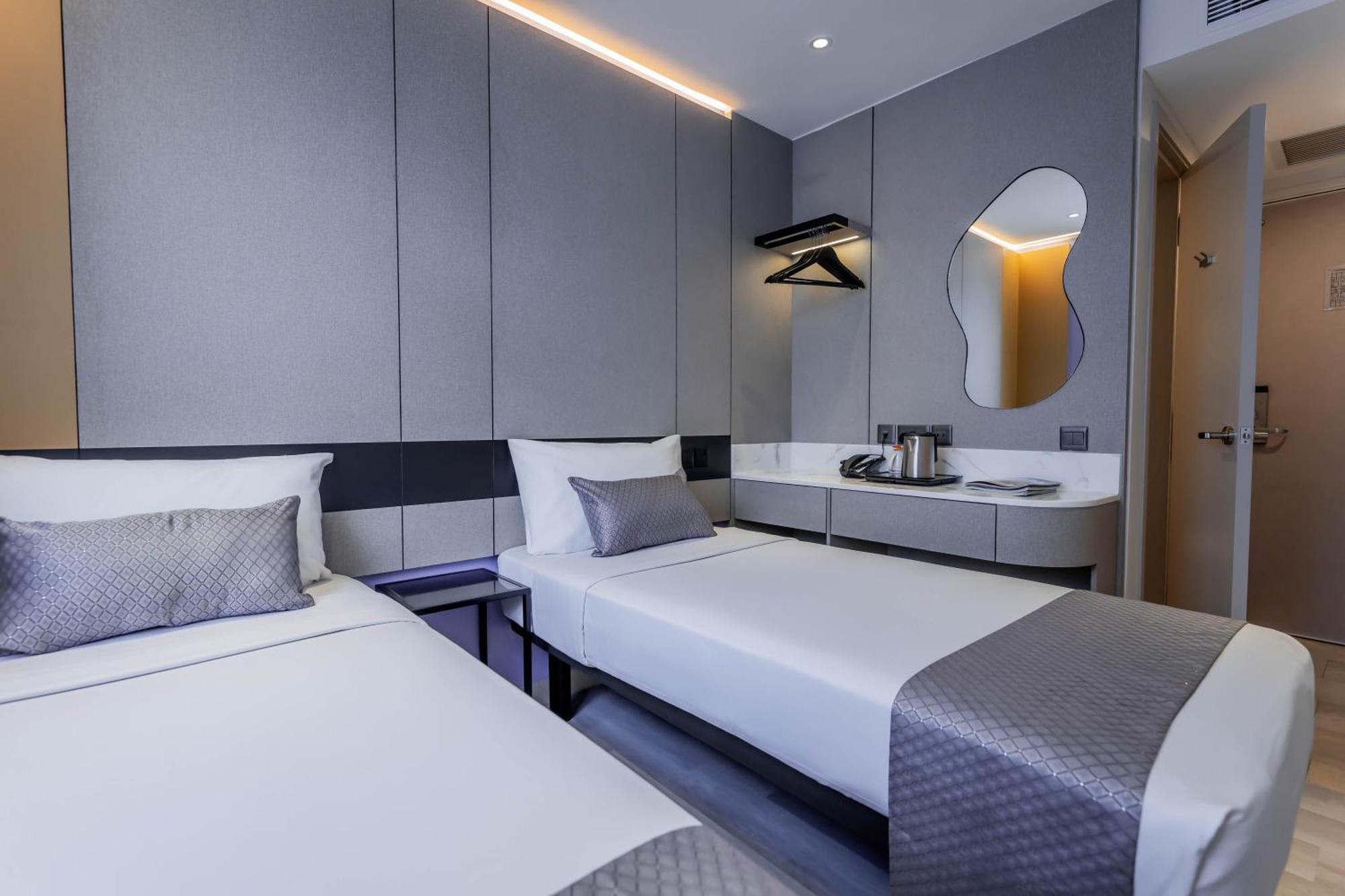 Hotel 81 Palace - Newly Renovated Singapore Exteriör bild