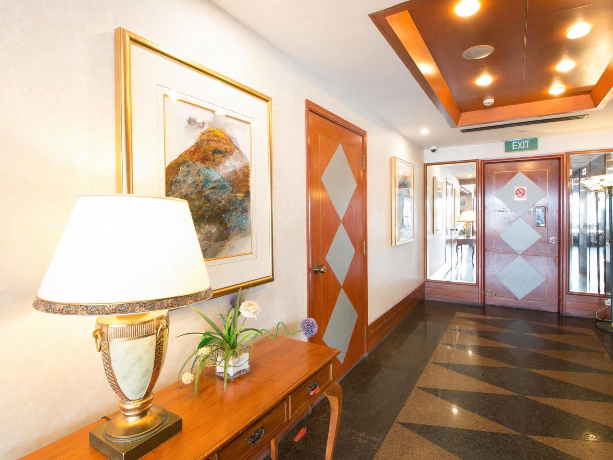Hotel 81 Palace - Newly Renovated Singapore Exteriör bild
